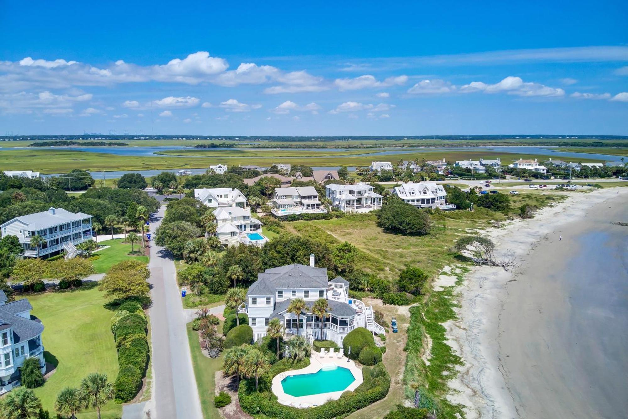 Haven By Avantstay Luxury Beachfront Home W Pool Gorgeous Patios Sullivans Island Exterior photo