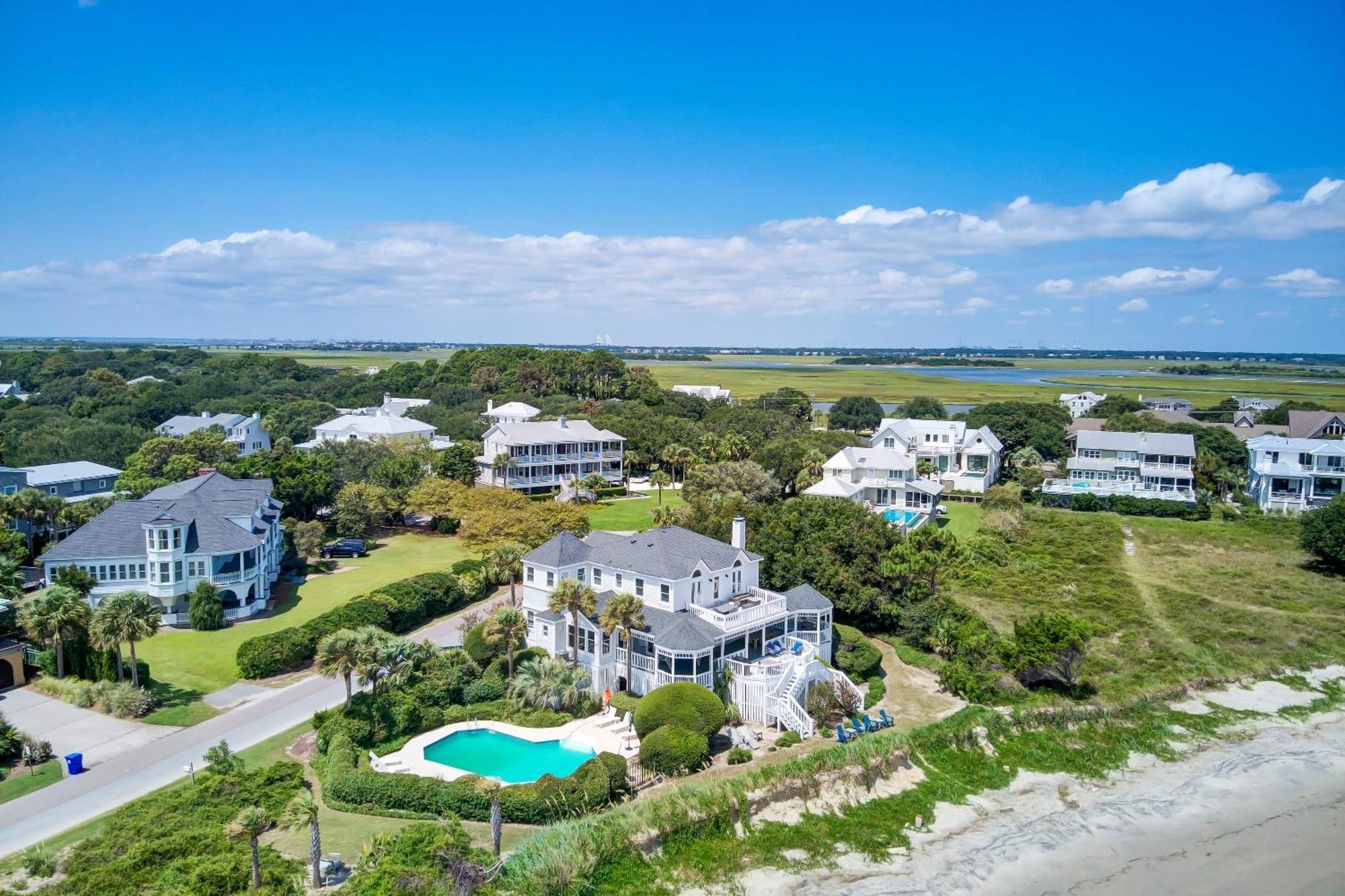 Haven By Avantstay Luxury Beachfront Home W Pool Gorgeous Patios Sullivans Island Exterior photo